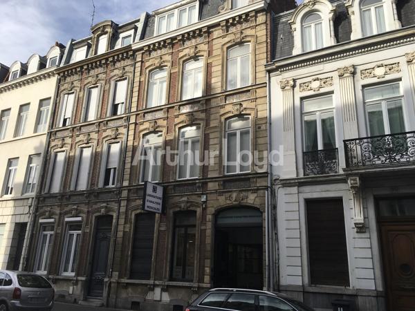 Bureaux à vendre Lille - RDC 150 m², accessibilité PMR, stationnement facile et emplacement stratégique