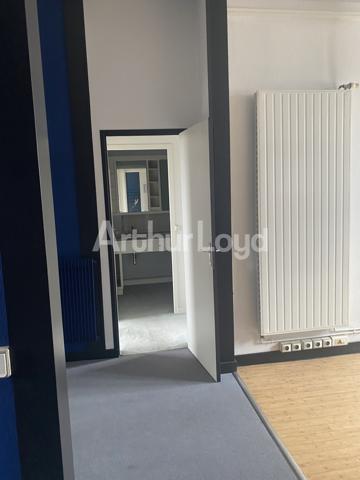 Bureaux à vendre Lille - RDC 150 m², accessibilité PMR, stationnement facile et emplacement stratégique