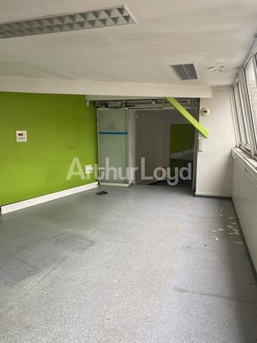 Bureaux à vendre Lille - RDC 150 m², accessibilité PMR, stationnement facile et emplacement stratégique