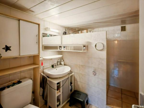 Maison à rénover – 76 m² habitables + 260 m² de dépendances