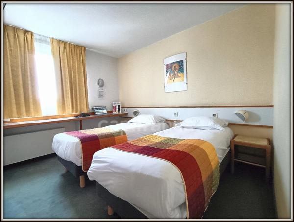 Dpt Hautes Pyrénées (65), à vendre SEMEAC Hôtel - Bureau