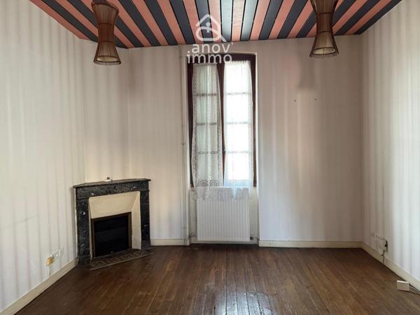 Maison
                                                                                                                                                                                                                                                                                                                        3 pièce(s)                                                                                                                                                                                                          1 chambre(s)                                                                                                                                                                                                          69  m²
