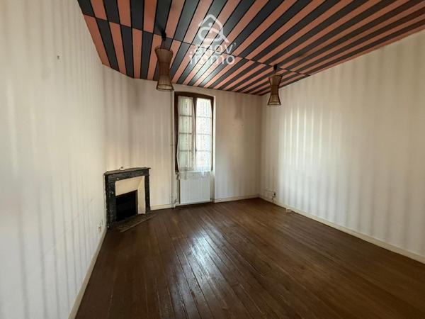 Maison
                                                                                                                                                                                                                                                                                                                        3 pièce(s)                                                                                                                                                                                                          1 chambre(s)                                                                                                                                                                                                          69  m²