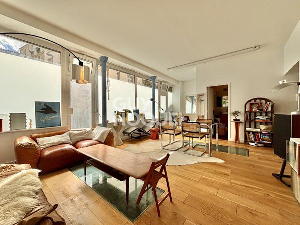 QUARTIER MAIRIE/BAUER - 4 PIÈCES - 88 M² - CAVE