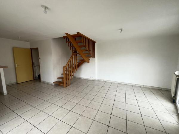LOCATION T4 DUPLEX OLEMPS SANS FRAIS D' AGENCE