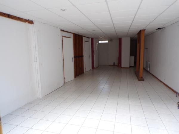 Centre RUGLES - Local Commercial