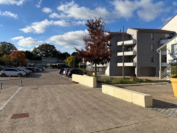 A LOUER Local commercial HEILLECOURT 1 pièce 48 m²