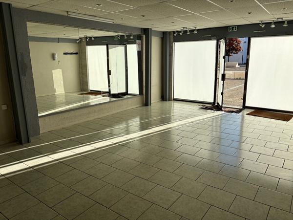 A LOUER Local commercial HEILLECOURT 1 pièce 48 m²