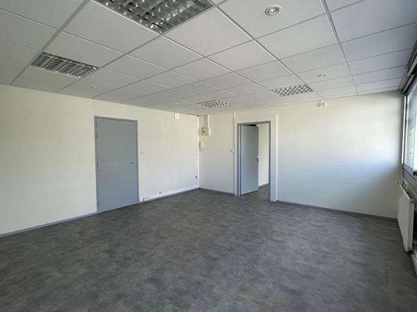 A LOUER BUREAUX LAXOU - 61 m²