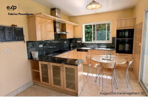 Maison contemporaine de plain-pied, environnement privilégié.