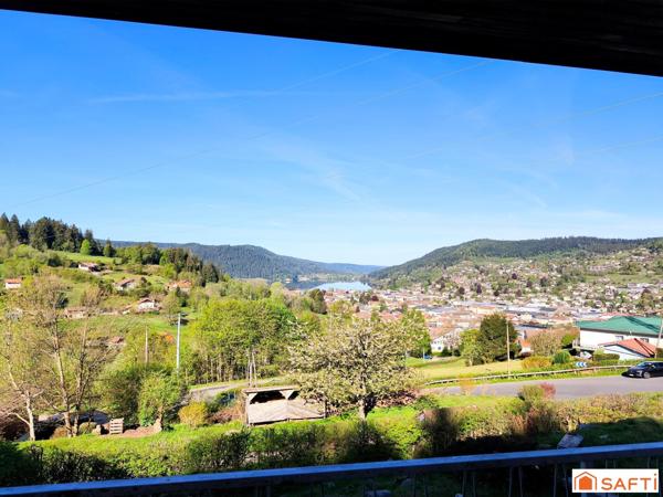 Maison en position dominante avec vue panoramique sur le lac de Gérardmer