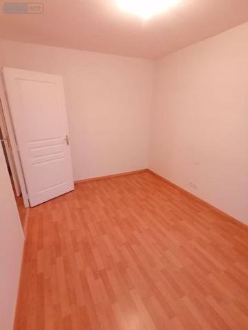 Appartement à louer à Noyal-Châtillon-sur-Seiche en Ille-et-Vilaine (35230), ref : 35129-6683