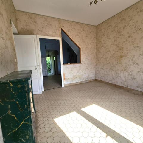 Maison 3 pièces à rénover au coeur du Plessis Tison