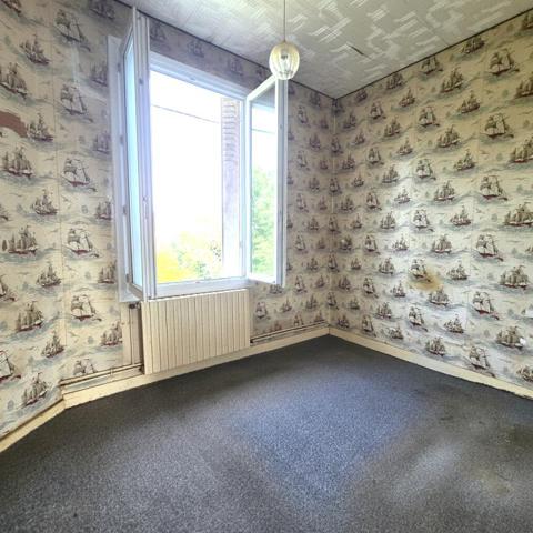 Maison 3 pièces à rénover au coeur du Plessis Tison