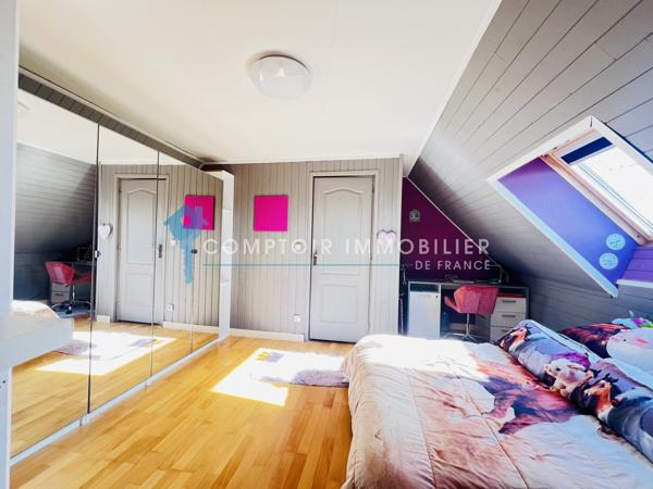 Maison
                                                                                                                                                                                                                                                                                                                        7 pièce(s)                                                                                                                                                                                                          5 chambre(s)                                                                                                                                                                                                          152  m²