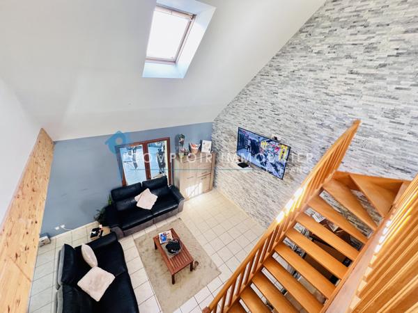 Maison
                                                                                                                                                                                                                                                                                                                        7 pièce(s)                                                                                                                                                                                                          5 chambre(s)                                                                                                                                                                                                          152  m²