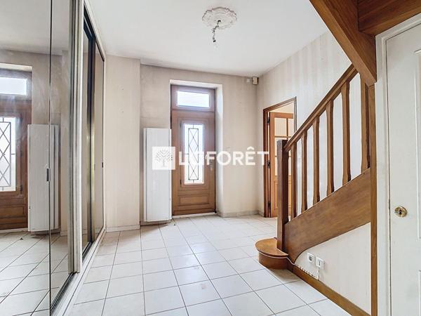 Achat maison La Chaussée-Saint-Victor - 5 pièce(s) - 148 m² - 199 000 €