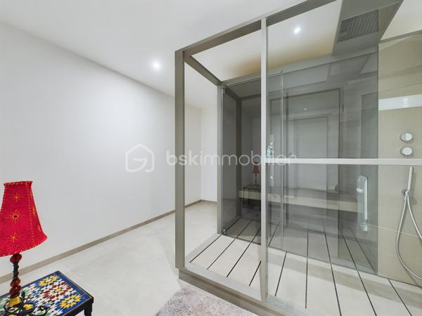 Maison contemporaine de 221 m²