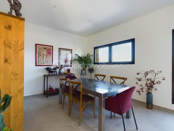 Maison contemporaine de 221 m²