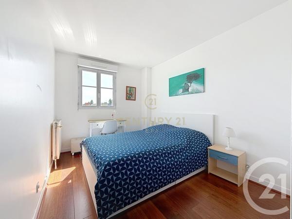 Appartement F5 à vendre  5 pièces - 138,07 m2 GOURNAY SUR MARNE - 93