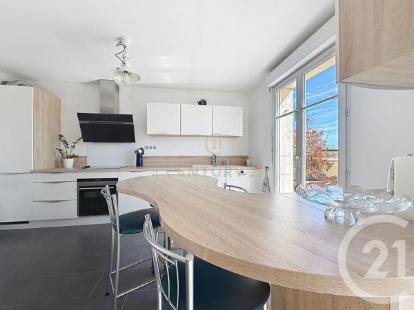 Appartement F5 à vendre  5 pièces - 138,07 m2 GOURNAY SUR MARNE - 93