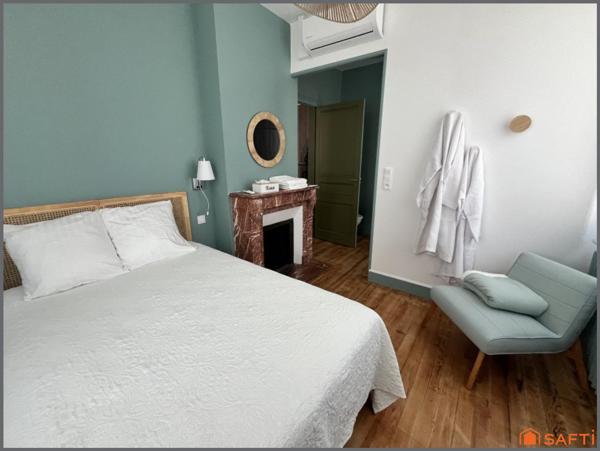 Immeuble bourgeois de 255m² - 24500 - Eymet