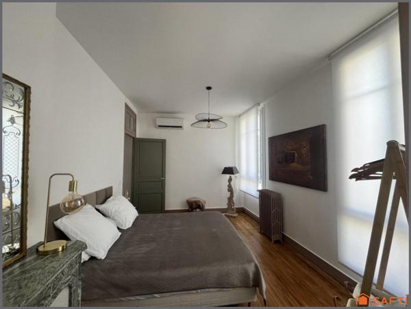 Immeuble bourgeois de 255m² - 24500 - Eymet