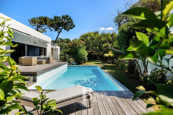 Anglet, Maison 4 Chambres -  248 m² à vendre