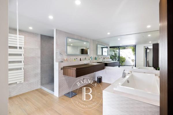 Anglet, Maison 4 Chambres -  248 m² à vendre