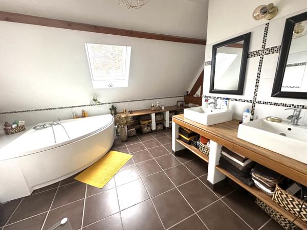 Maison 7 pièces - 200 m²