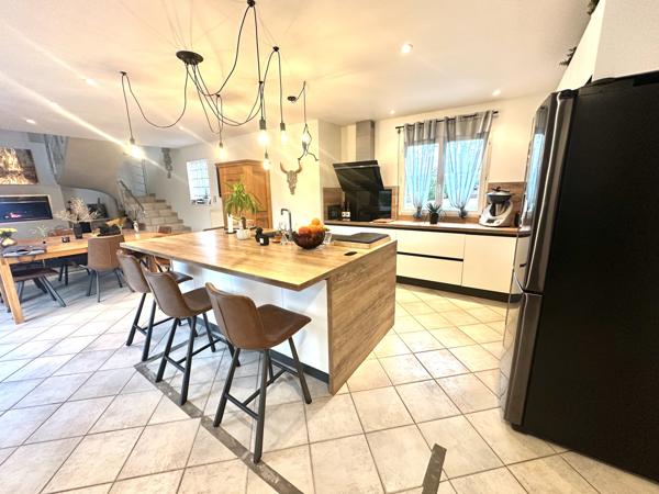 Maison 7 pièces - 200 m²