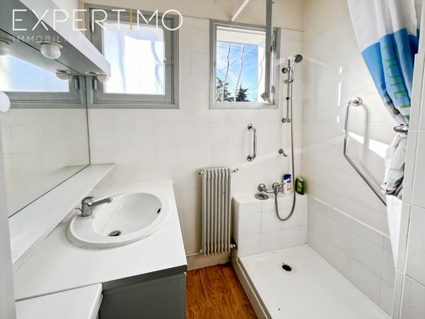 Montpellier (34070) Spacieuse maison familiale 5 chambres – jardin clos – proche Tram