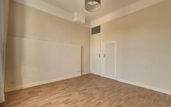 Appartement à vendre    3 pièces • 70,87 m2 Fleury-les-Aubrais