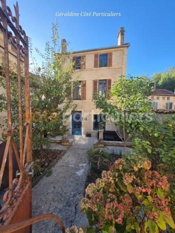 Vente
                Maison120 m² - 6 Pièces -
                    REVIGNY SUR ORNAIN (55800)