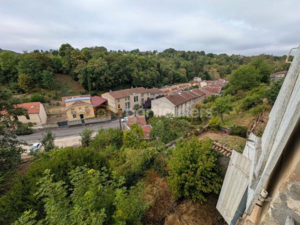Vente
                Maison120 m² - 6 Pièces -
                    REVIGNY SUR ORNAIN (55800)