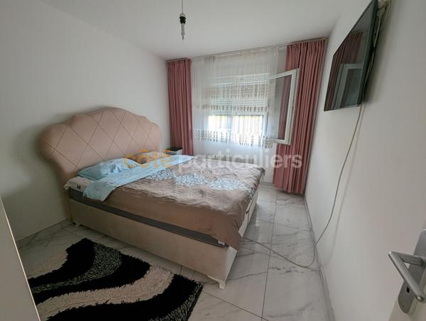 Vente
                Maison120 m² - 6 Pièces -
                    REVIGNY SUR ORNAIN (55800)