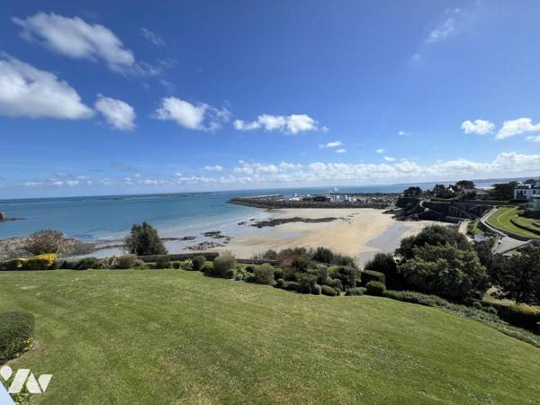 SAINT-QUAY-PORTRIEUX - SPACIEUX APPARTEMENT AVEC VUE MER IMPRENABLE