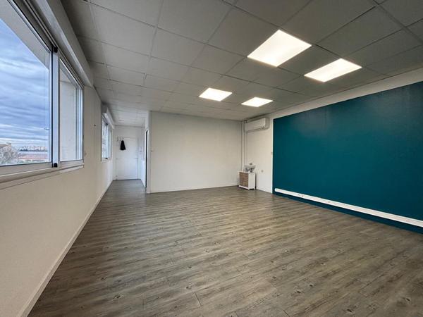 Local professionnel à louer à Agen Sud !