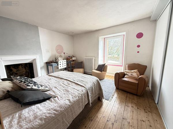 Maison à vendre à Acigné en Ille-et-Vilaine (35690), ref : CG70   
centre bourg