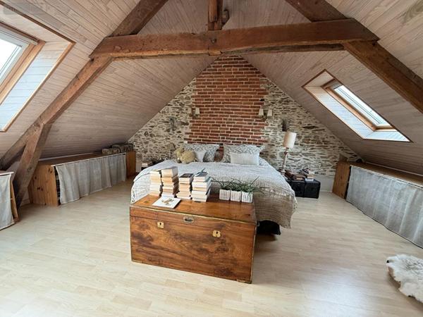 Maison à vendre à Acigné en Ille-et-Vilaine (35690), ref : CG70   
centre bourg