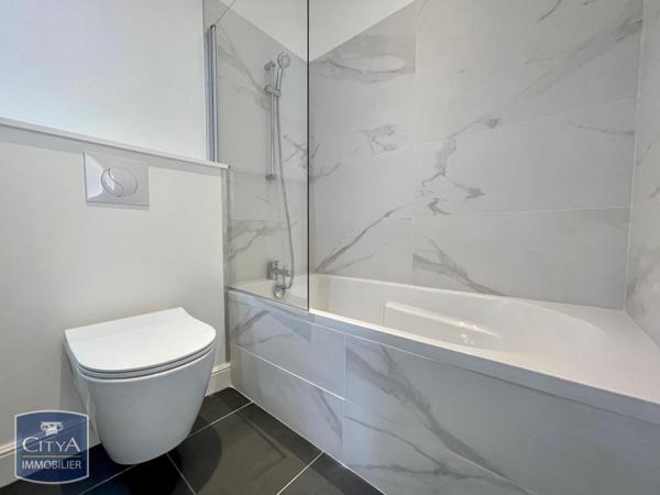 Appartement à louer 4 pièces 72.4m²