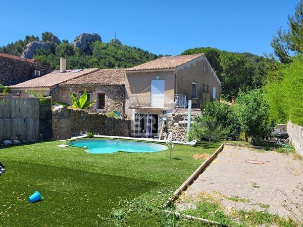 Maison Chateau Arnoux  4 pièce(s) 115 m2 avec jardin