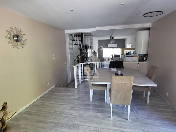 Maison Chateau Arnoux  4 pièce(s) 115 m2 avec jardin