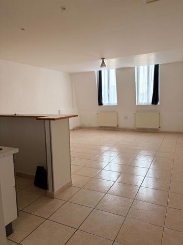 A LOUER APPARTEMENT PROCHE GARE ET CENTRE VILLE DE ST QUENTIN