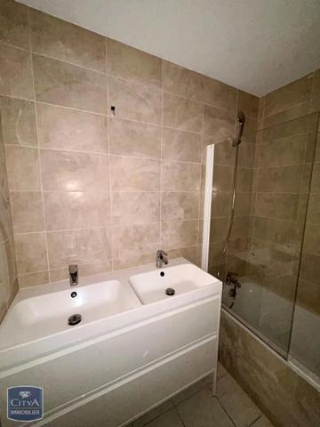 Appartement à louer 4 pièces 91.92m²