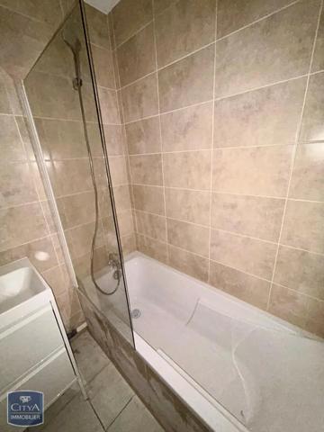 Appartement à louer 4 pièces 91.92m²