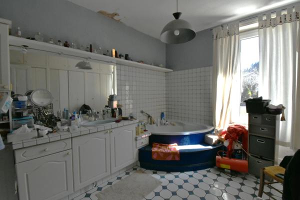 Maison à vendre 9 pièces SAINT AGREVE (07)