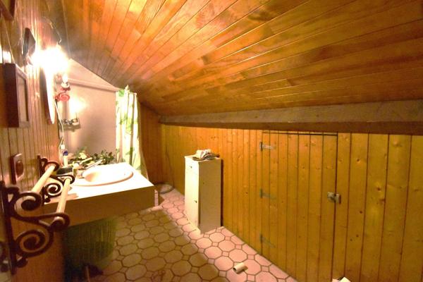 Maison à vendre 9 pièces SAINT AGREVE (07)