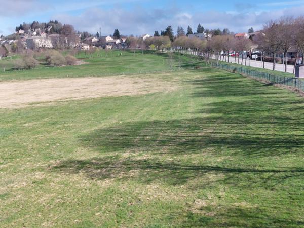 Maison à vendre 9 pièces SAINT AGREVE (07)