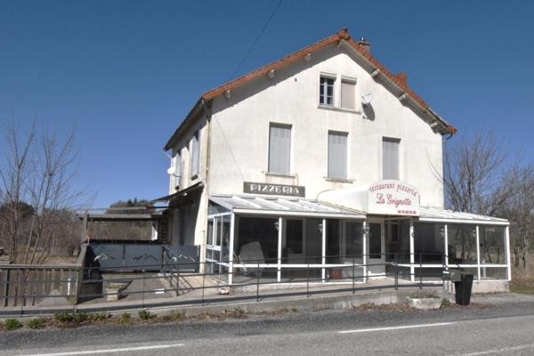 Maison à vendre 9 pièces SAINT AGREVE (07)